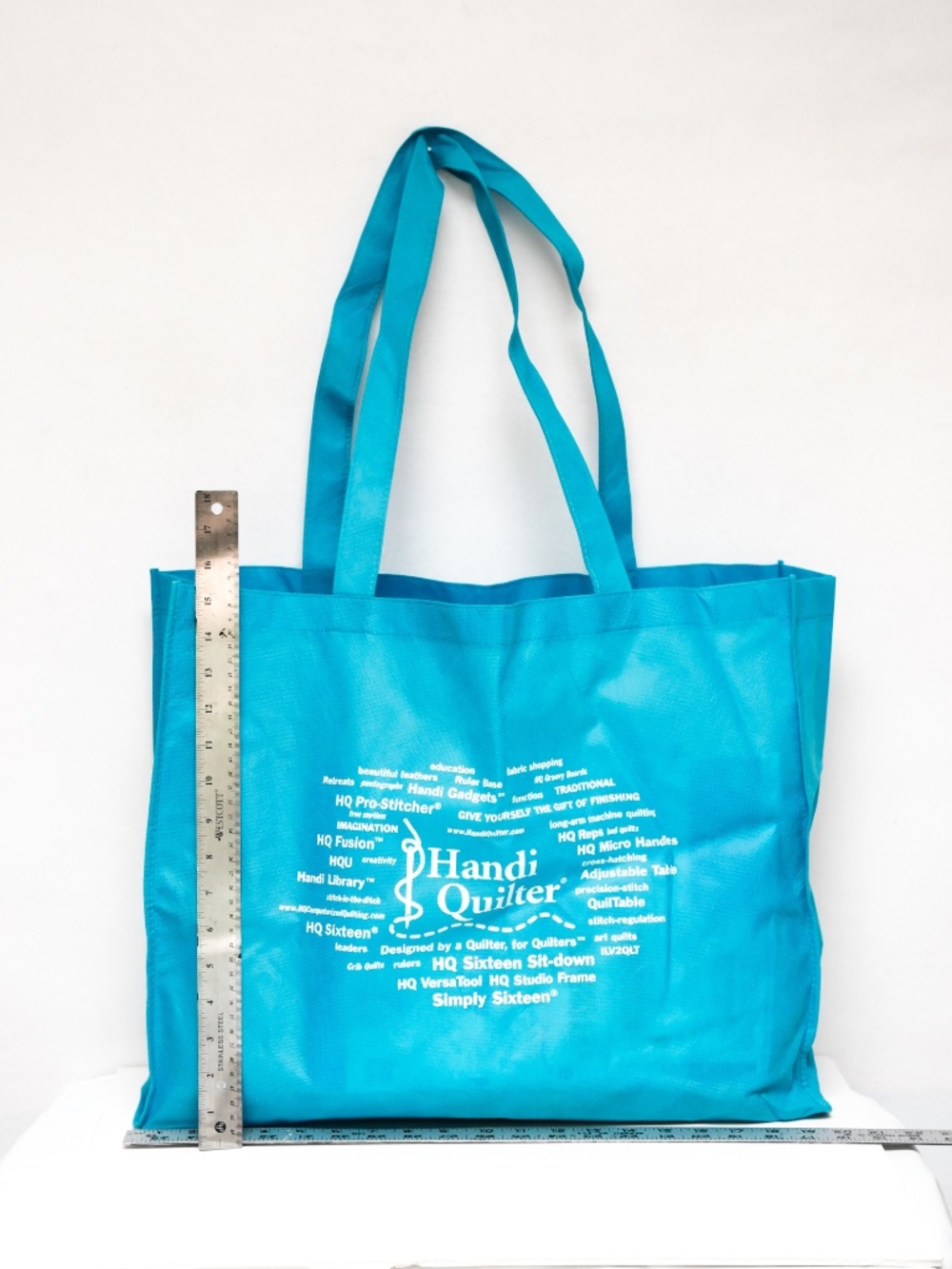 NWOT - New - Handi Quilter woven tote/shopping bag in perfect condition